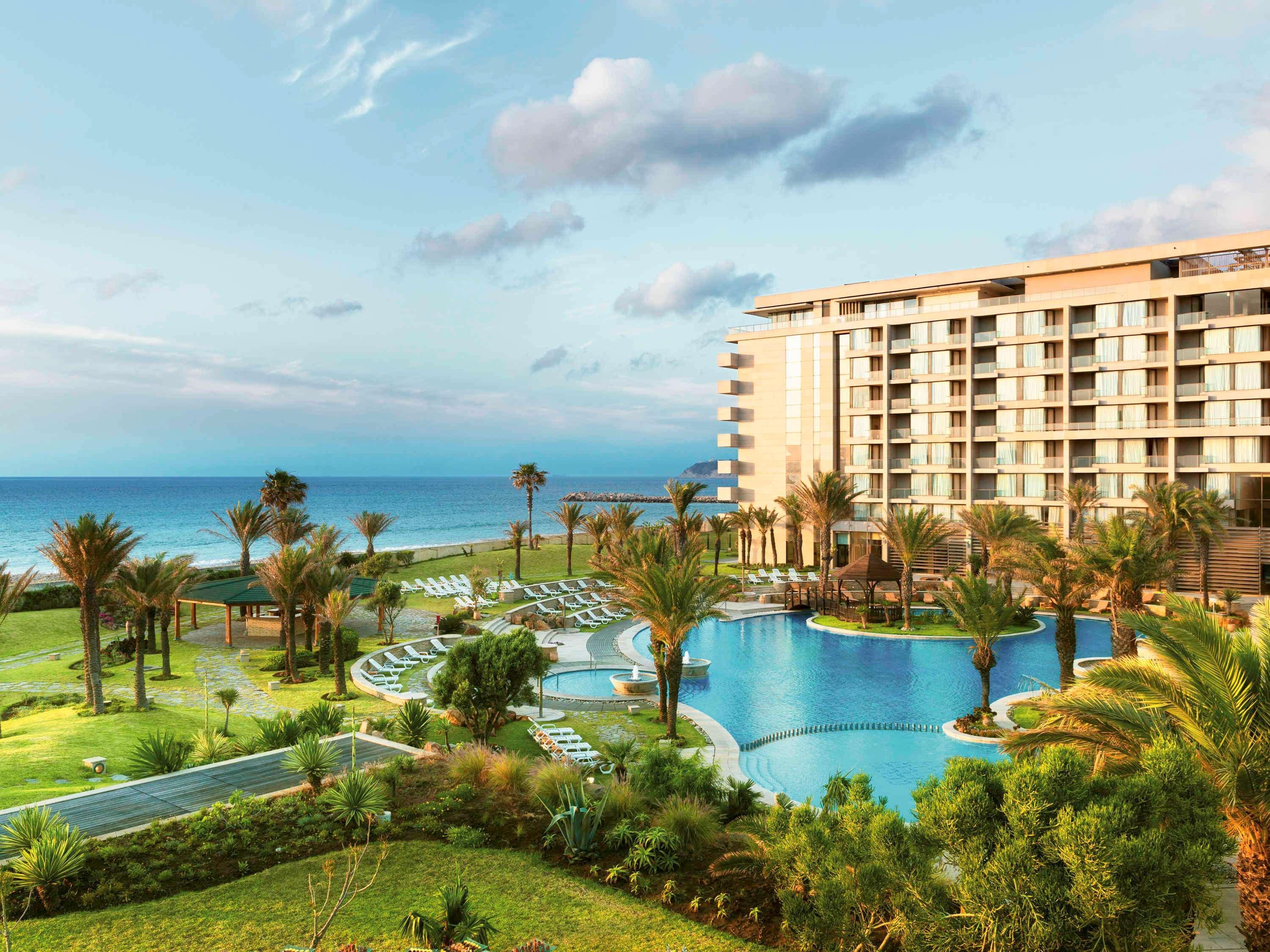 Moevenpick Hotel & Casino Malabata Tanger Екстер'єр фото Hilton La Romana