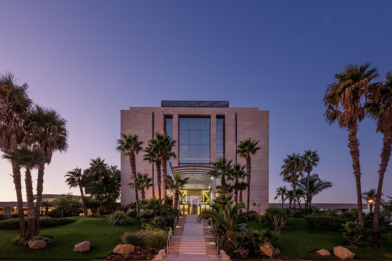 Moevenpick Hotel & Casino Malabata Tanger Екстер'єр фото The main entrance of the hotel